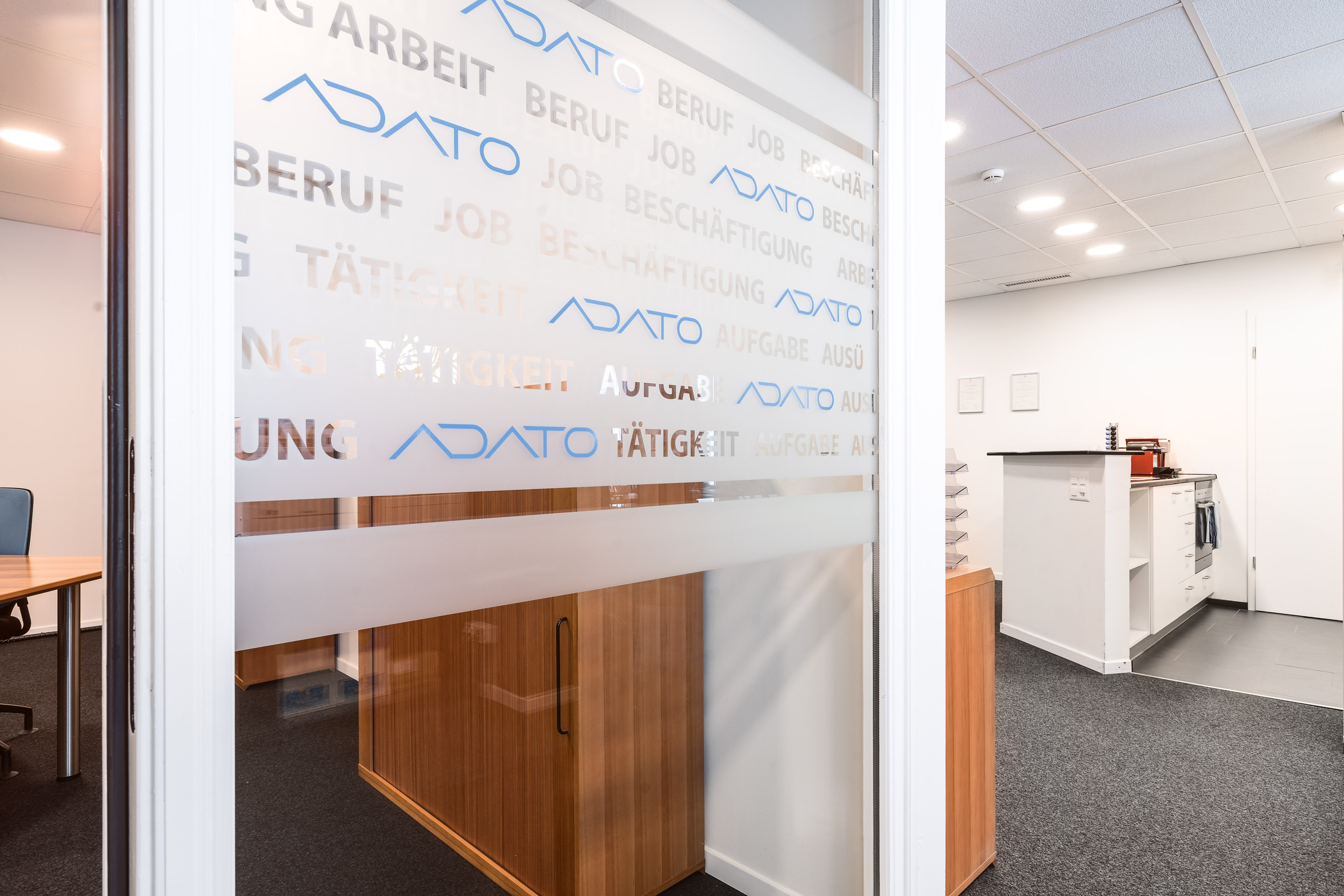 Adato AG - Personalvermittlung in Winterthur — Frame 2