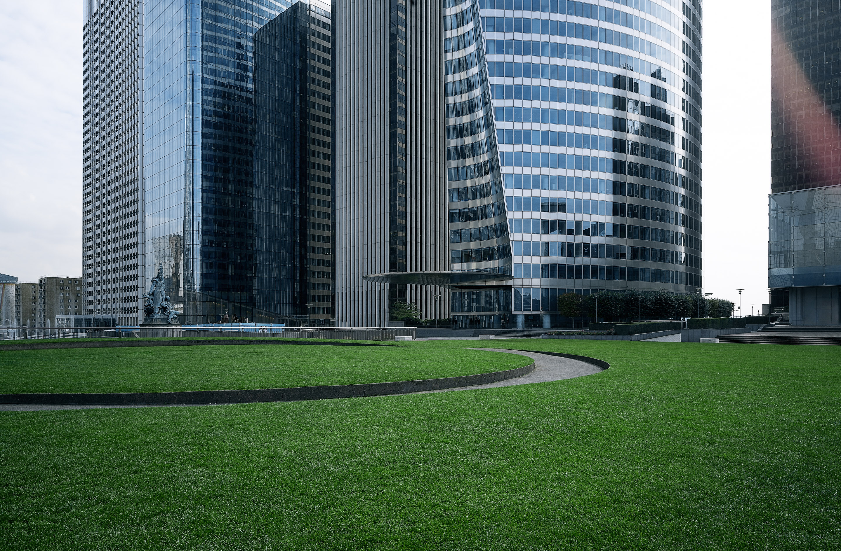 Paris - La Défense — Frame 35