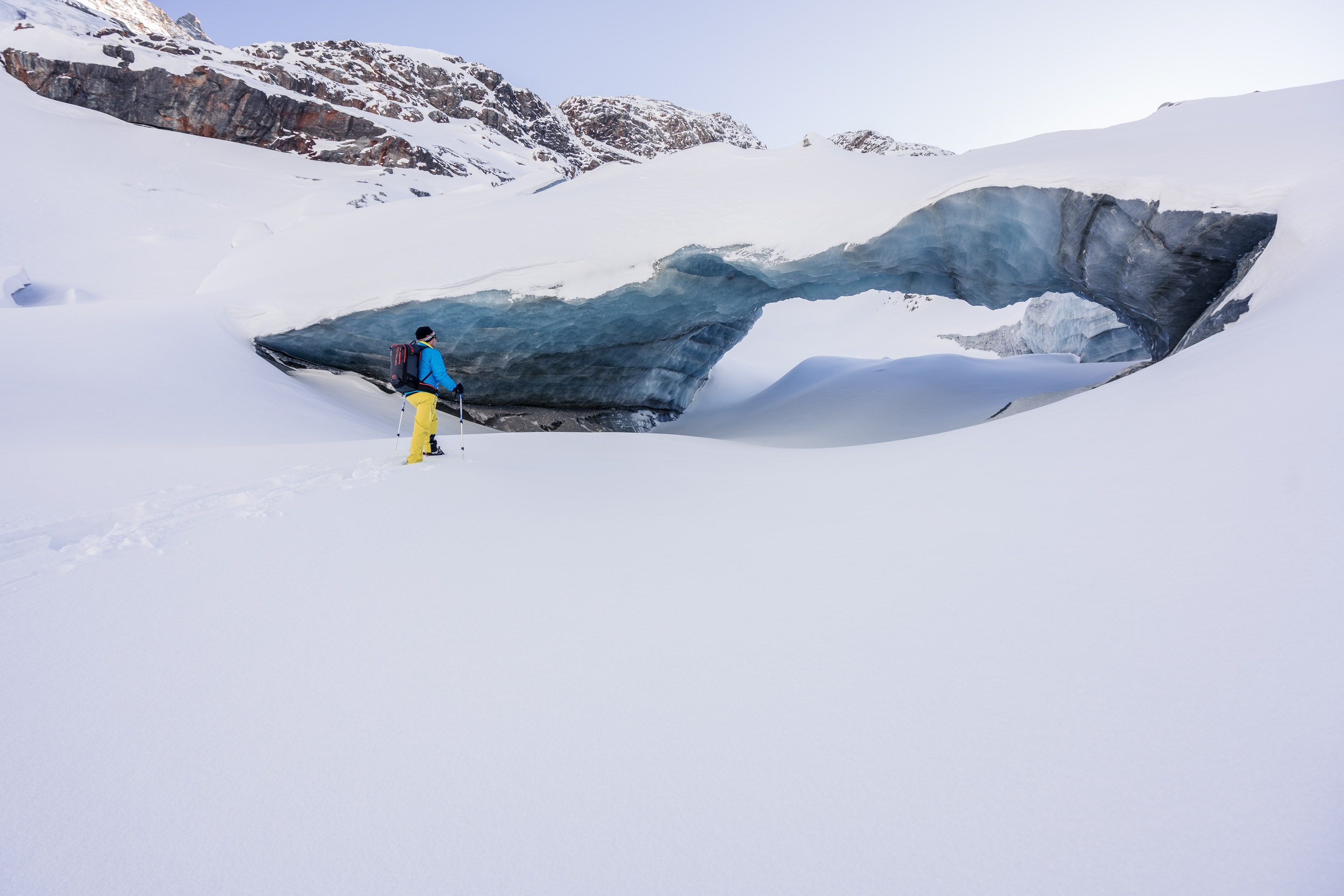 Schweiz - Engadin Pontresina Gletscherhöhle — Frame 17