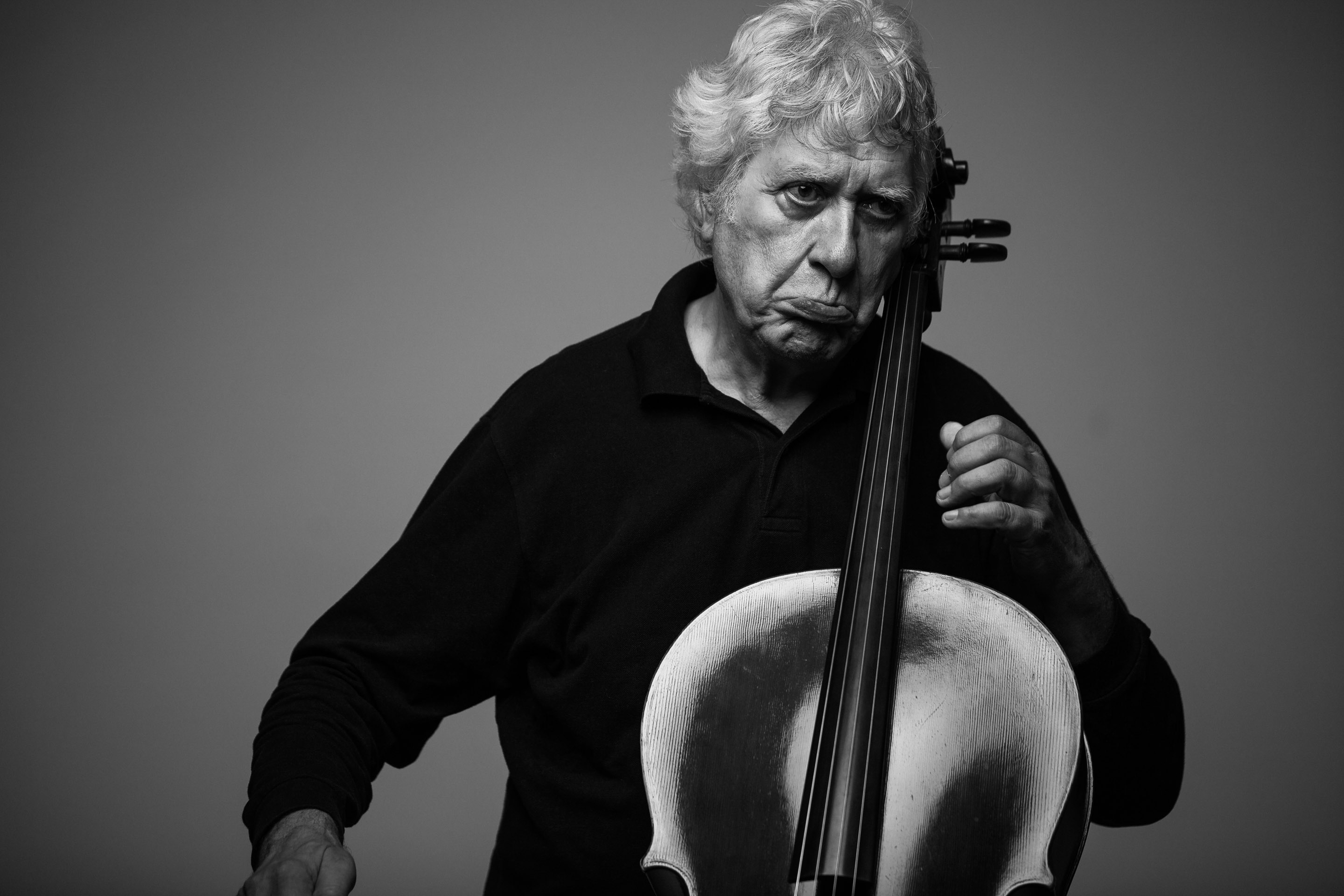 Walter Gimmer: Cellist — Frame 4