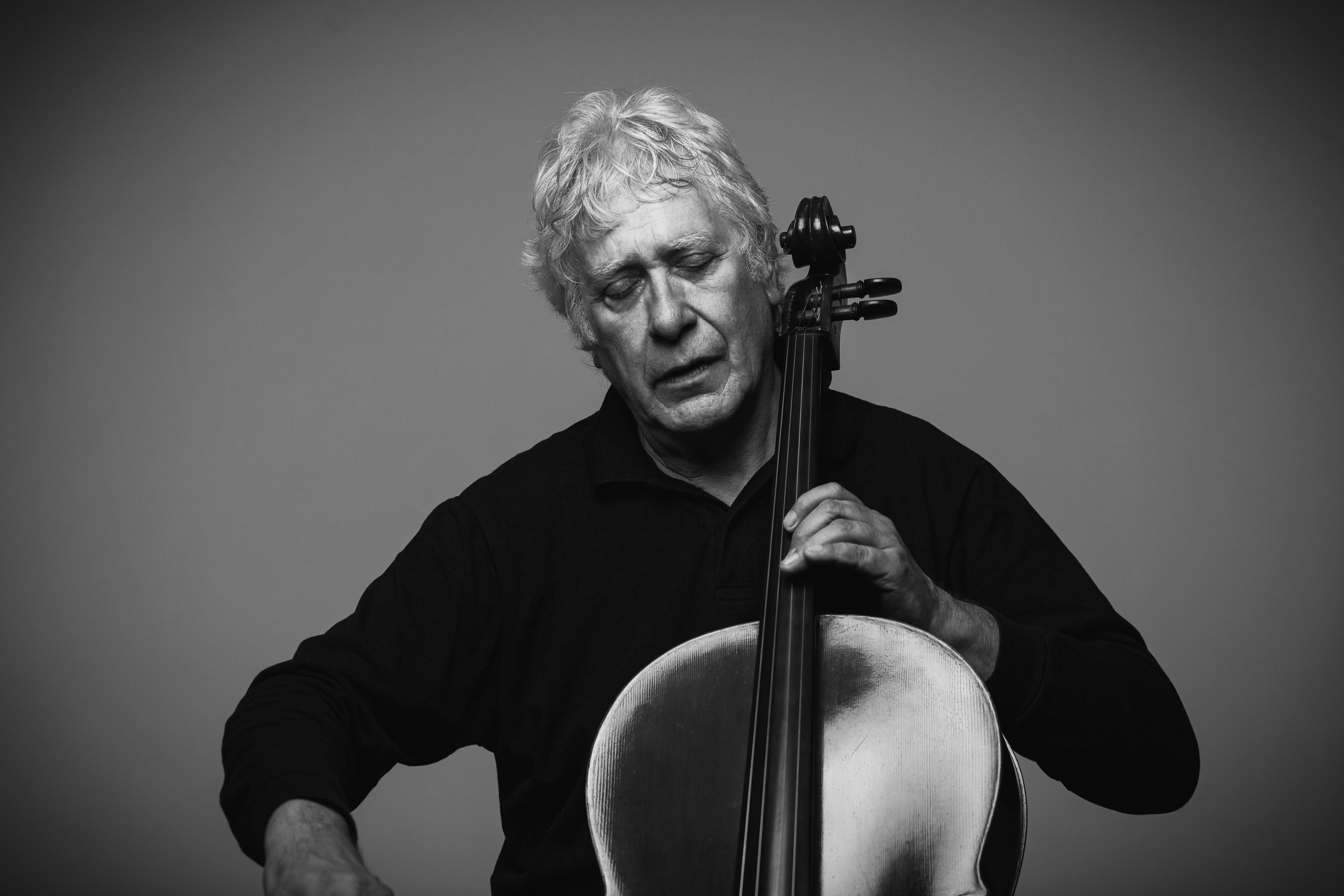 Walter Gimmer: Cellist — Frame 3