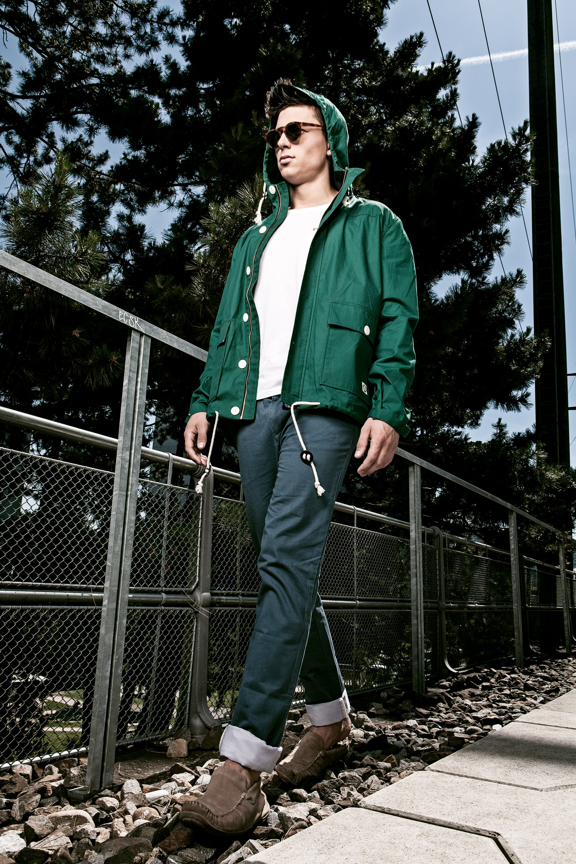 Artist in Wonderland — Frame 16