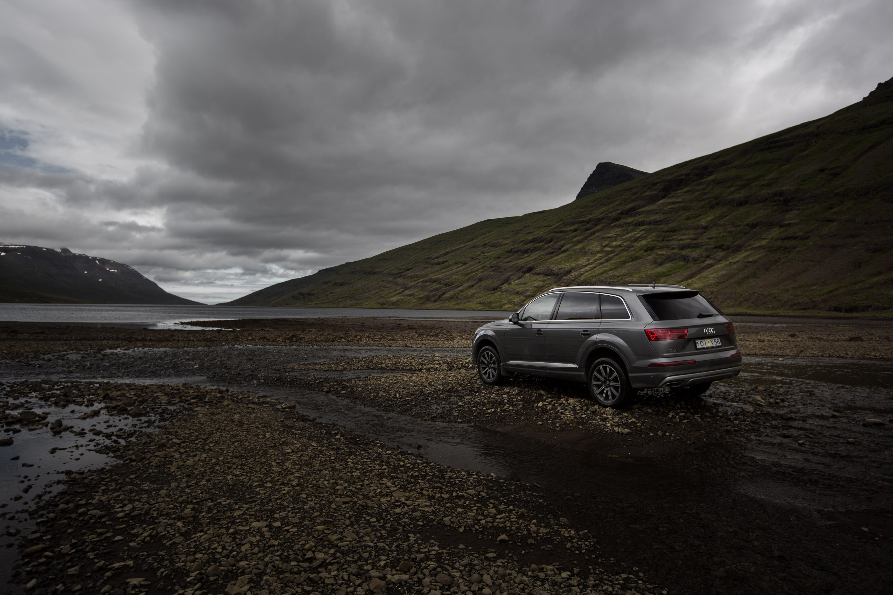 Island - Audi Q3 und Q7 — Frame 71