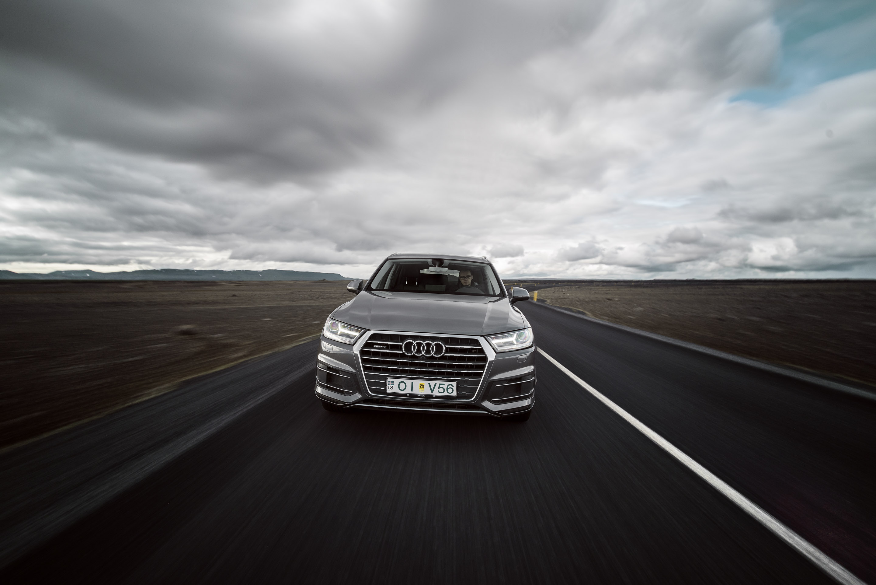 Island - Audi Q3 und Q7 — Frame 37