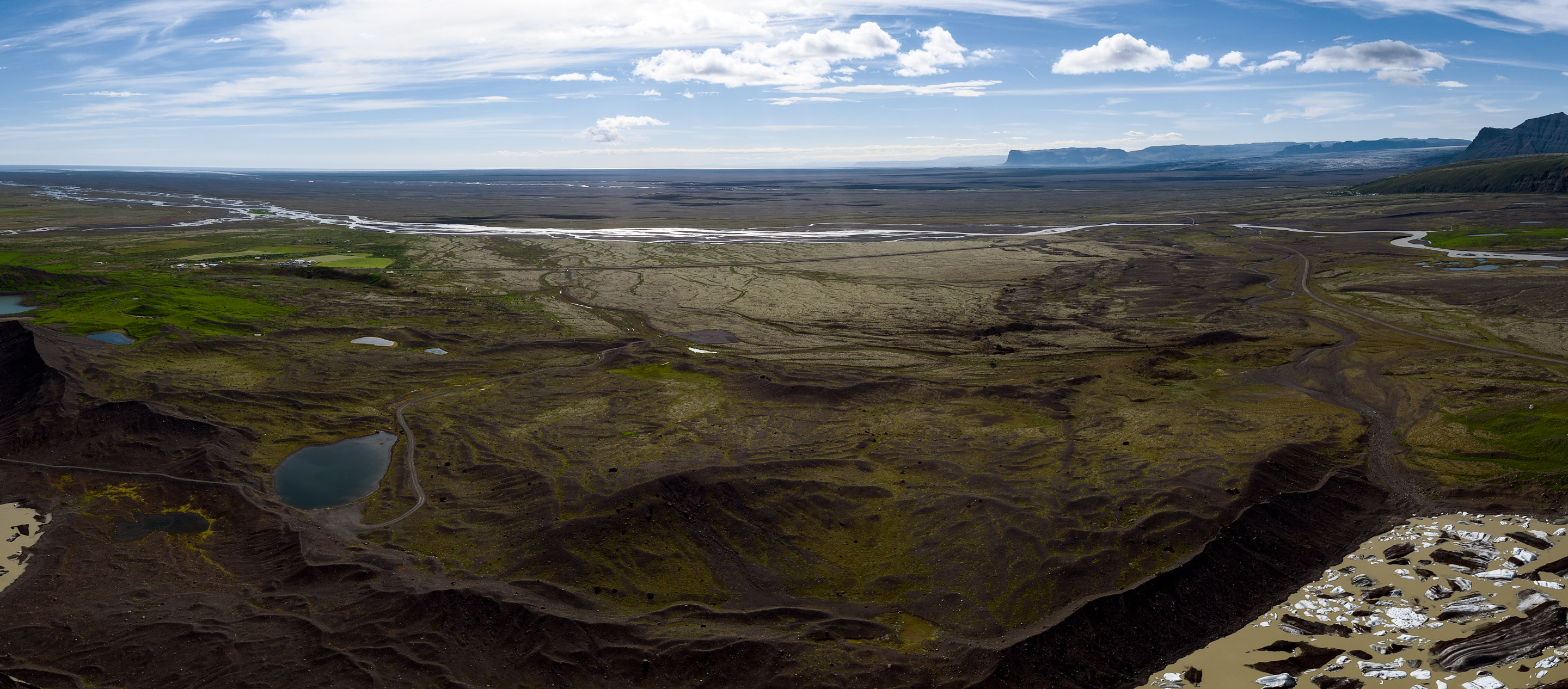 Island - Audi Q3 und Q7 — Frame 92