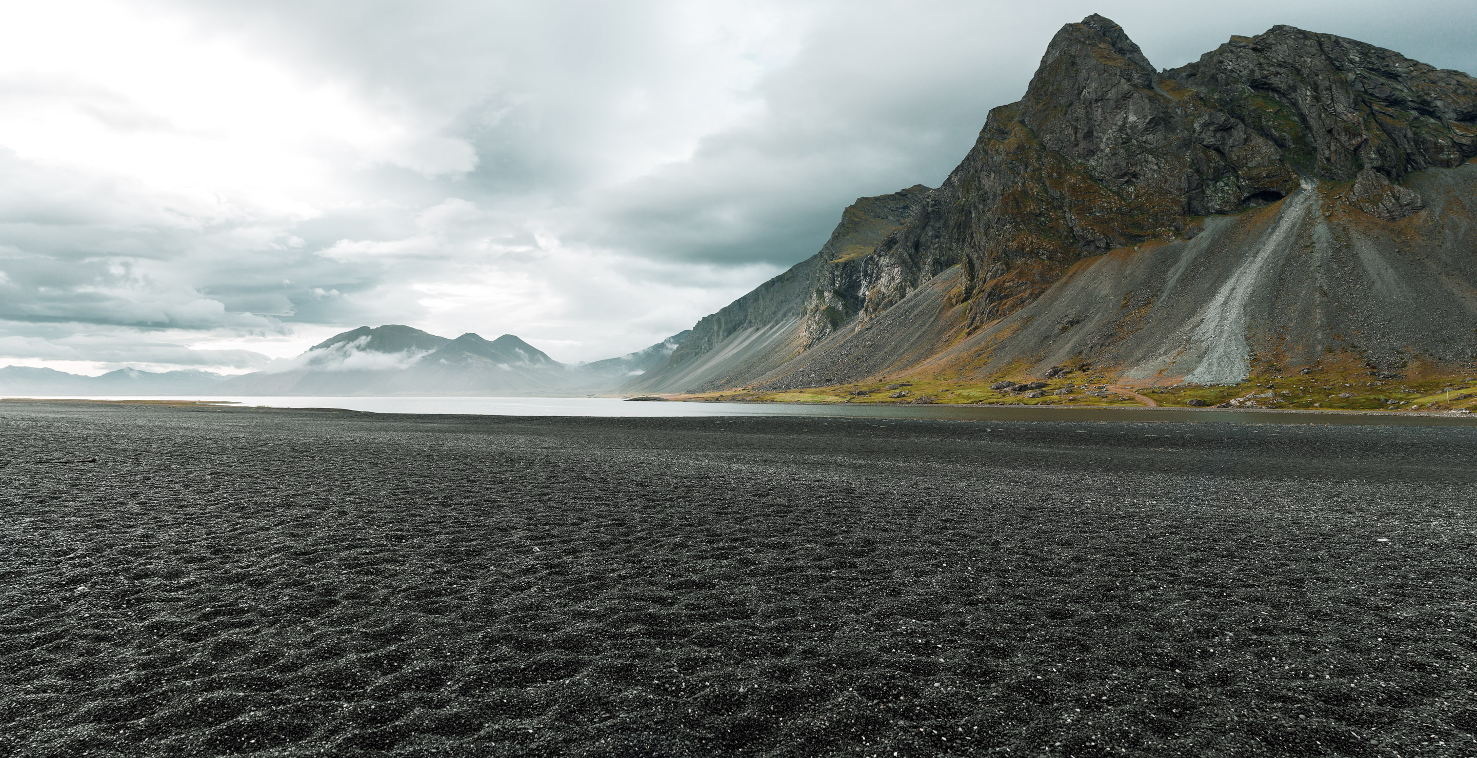 Island - Audi Q3 und Q7 — Frame 83