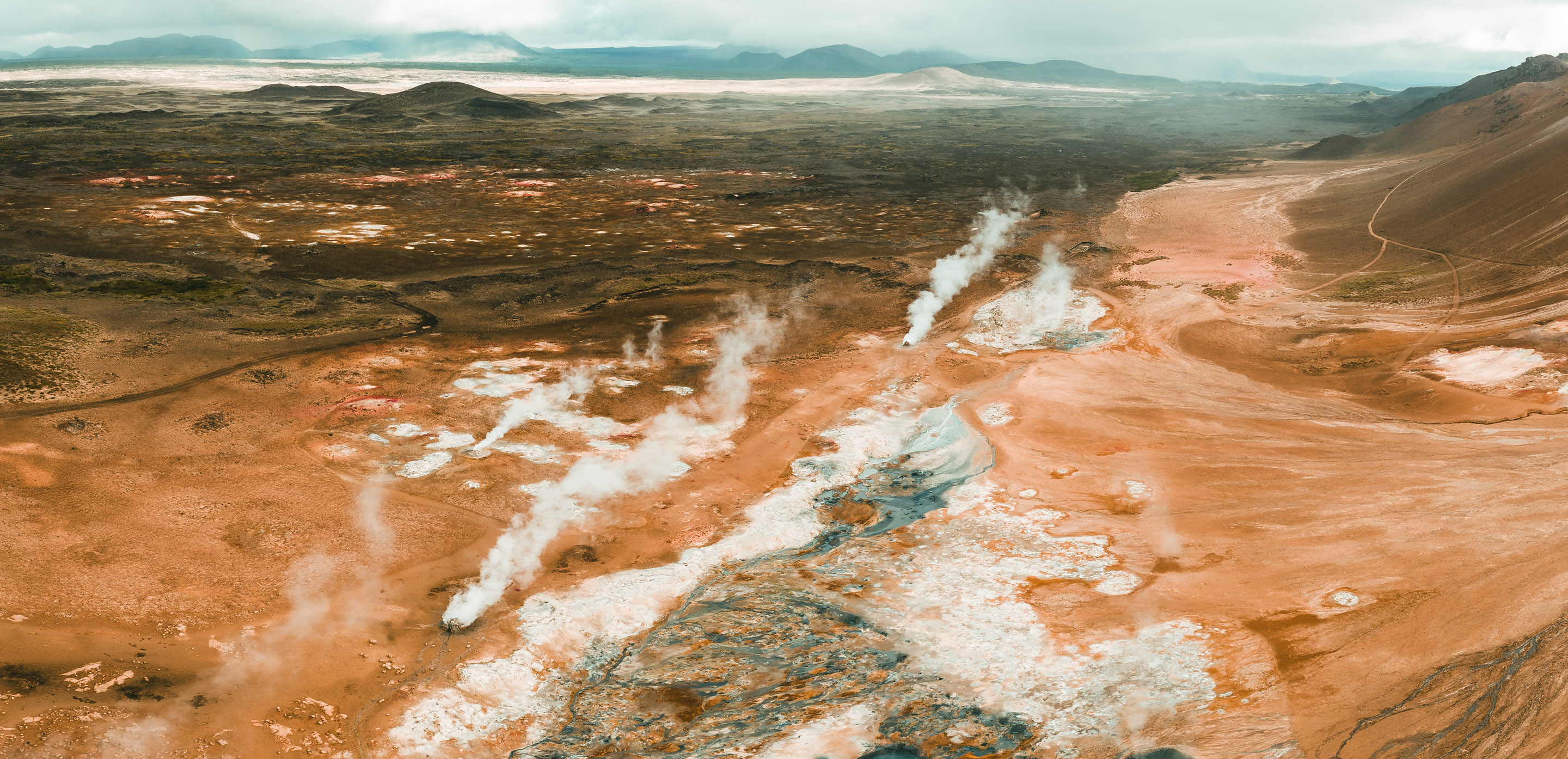 Island - Audi Q3 und Q7 — Frame 45