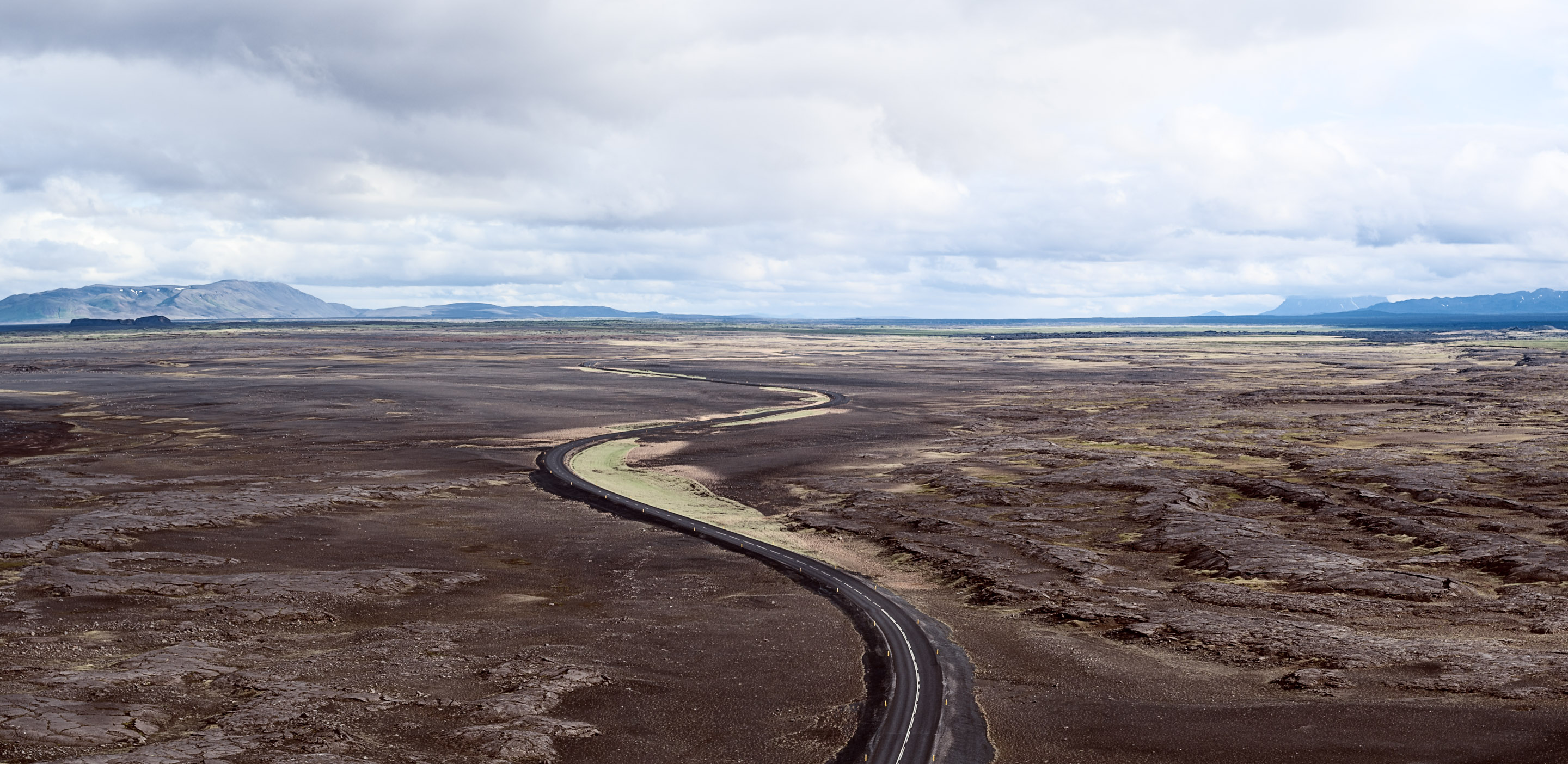 Island - Audi Q3 und Q7 — Frame 26