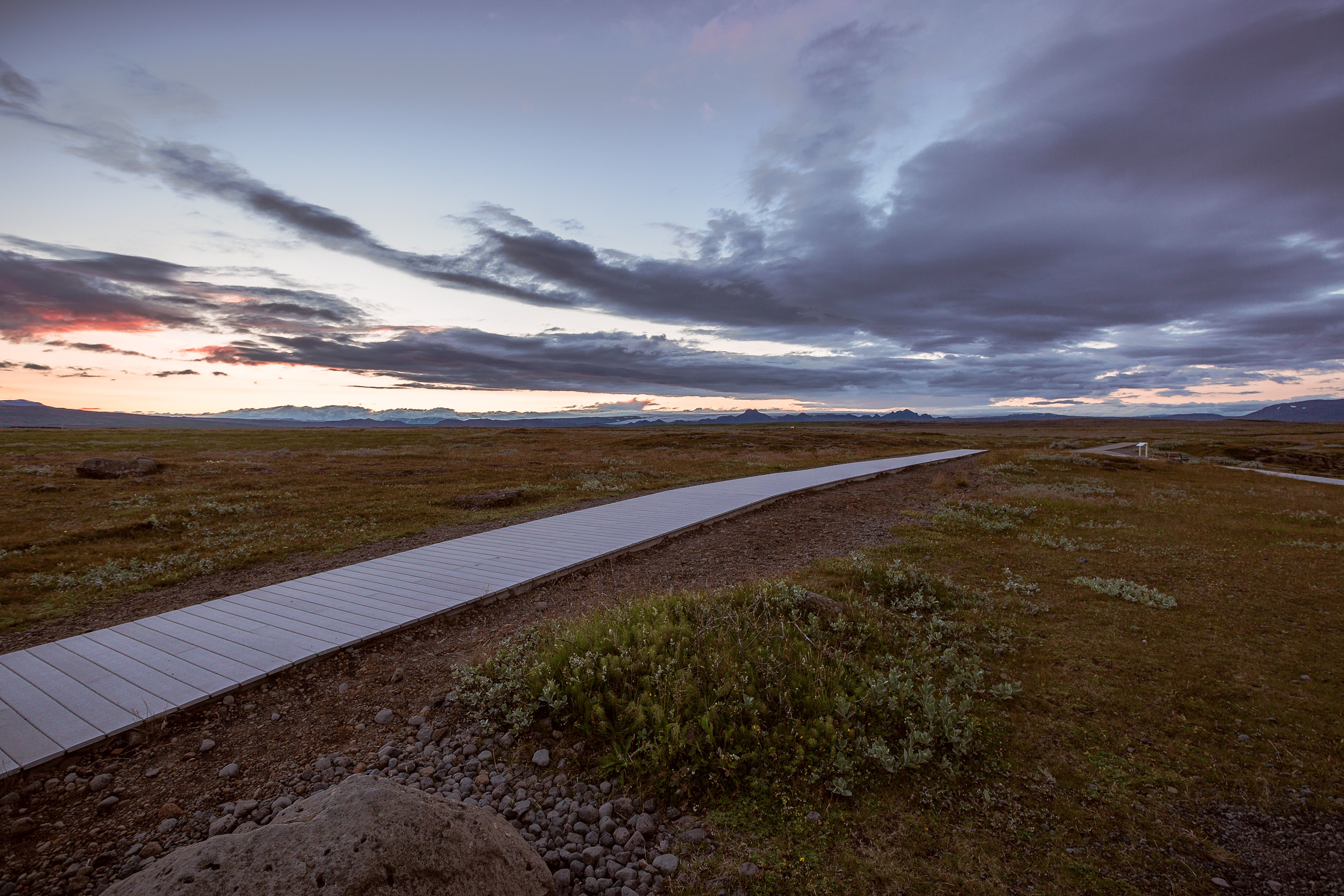 Island - Audi Q3 und Q7 — Frame 4