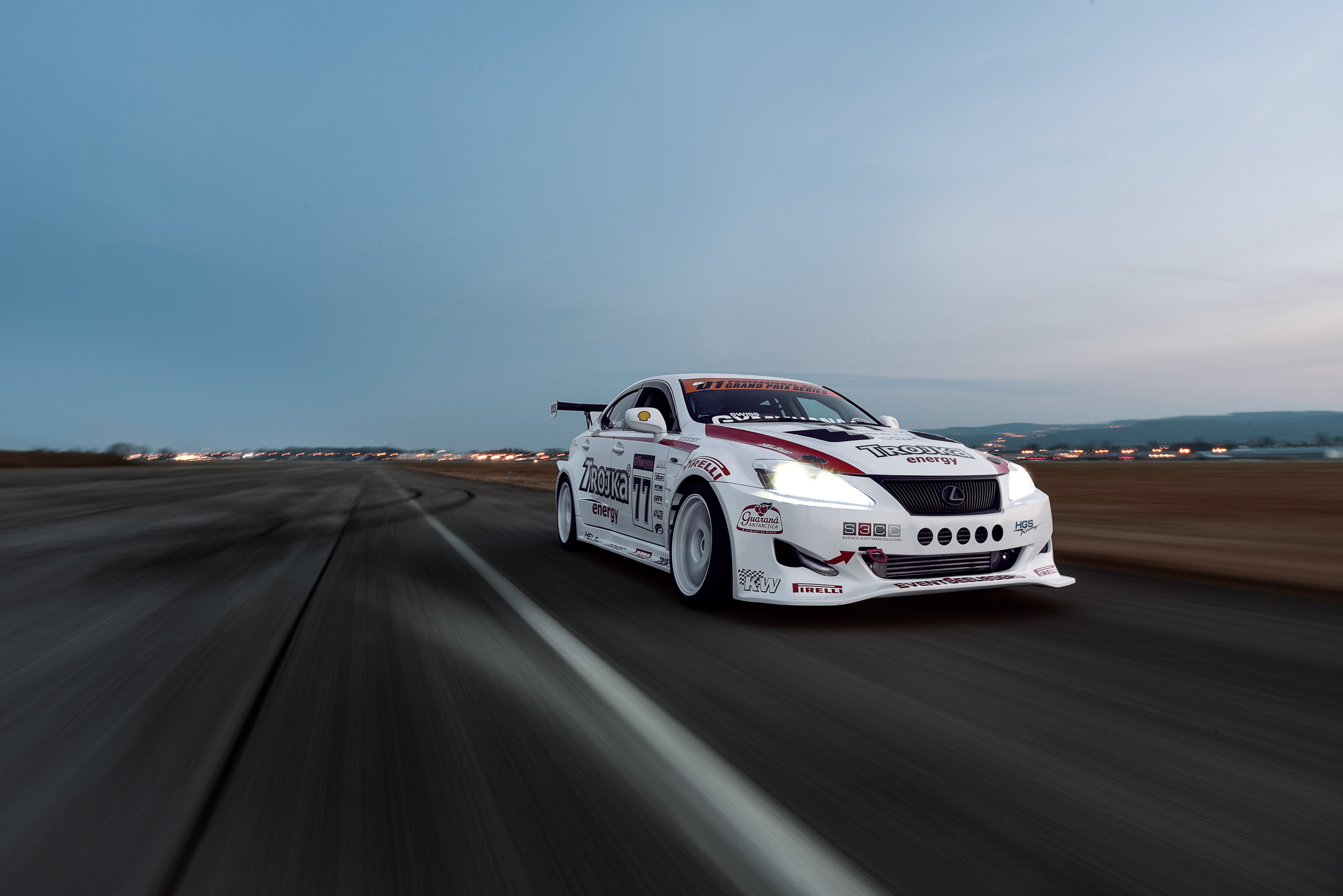 Schweiz - Flugplatz Dübendorf - Lexus IS250 — Frame 3