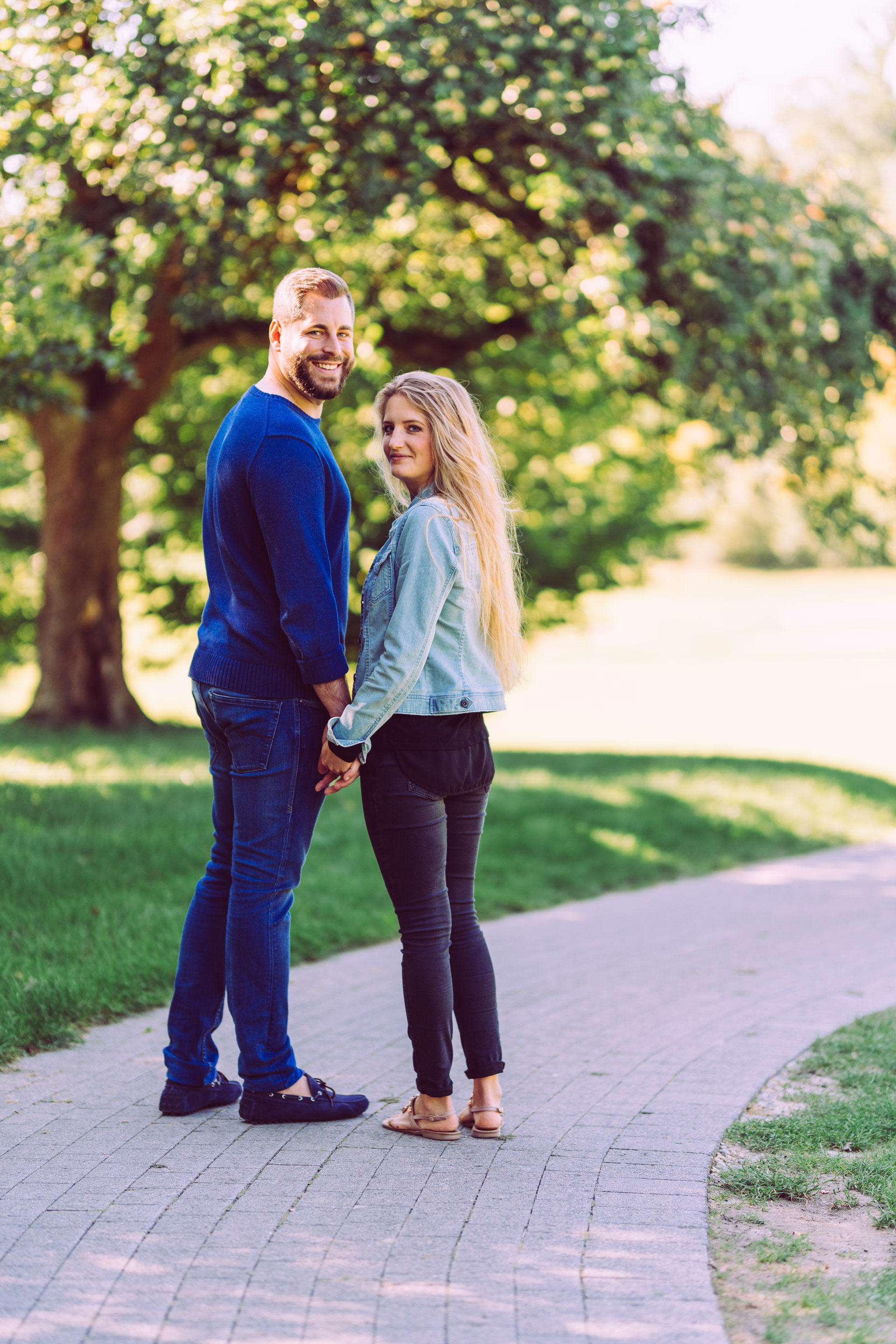 Engagement Shooting Rahel und Claudio — Frame 13