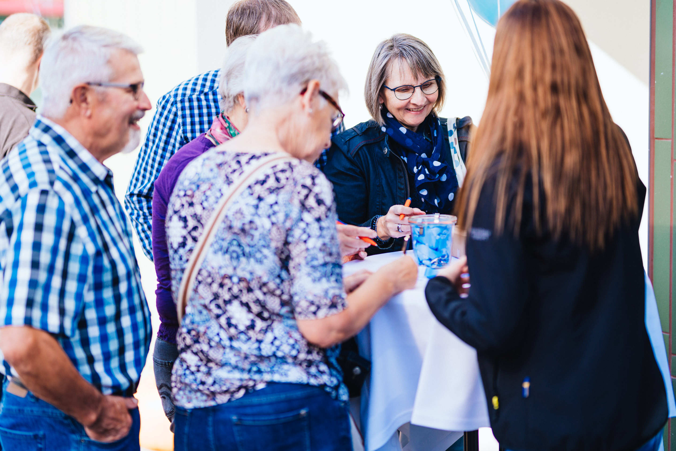 Eröffnung Zahnarztpraxis Schumacher in Malters — Frame 79