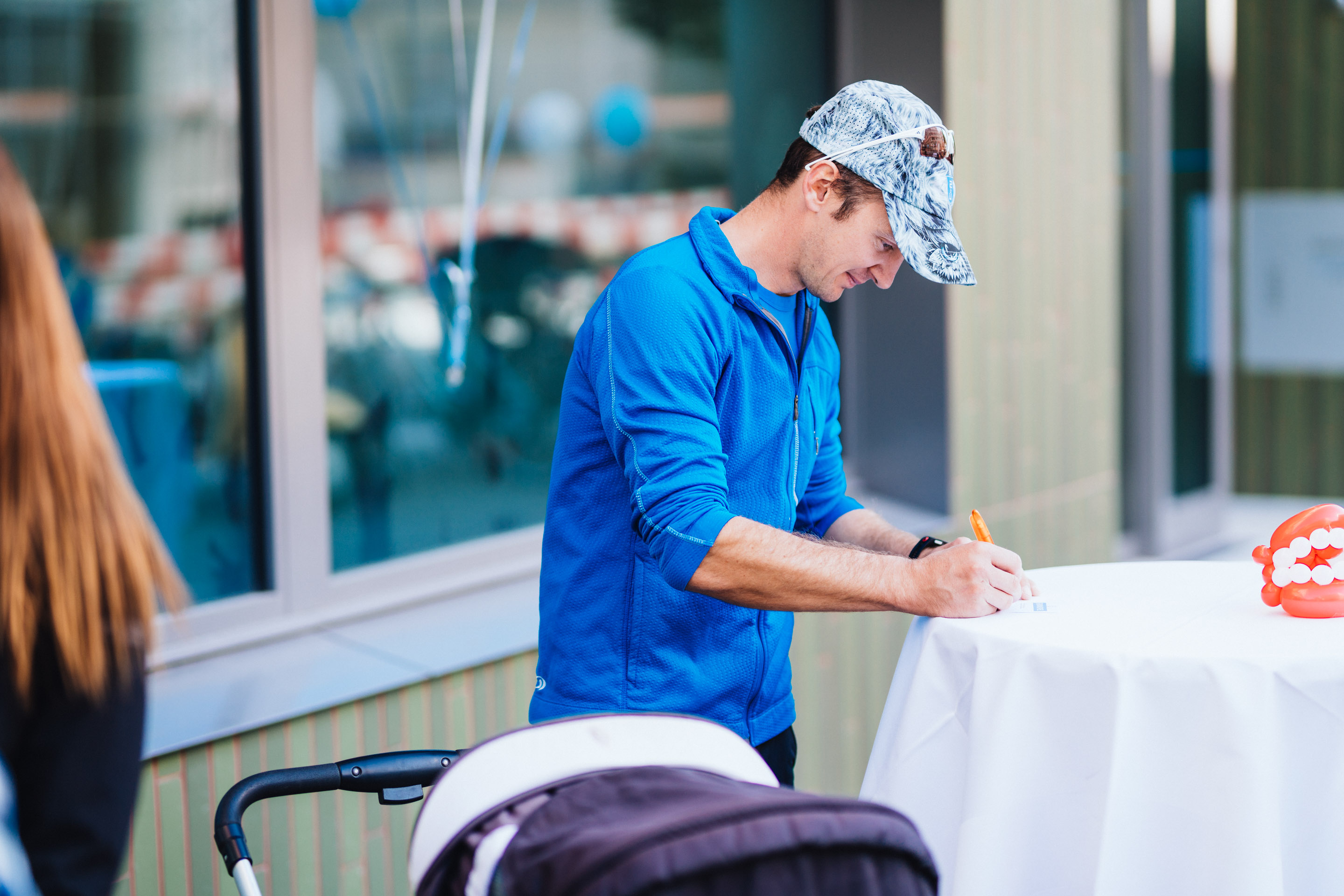 Eröffnung Zahnarztpraxis Schumacher in Malters — Frame 80