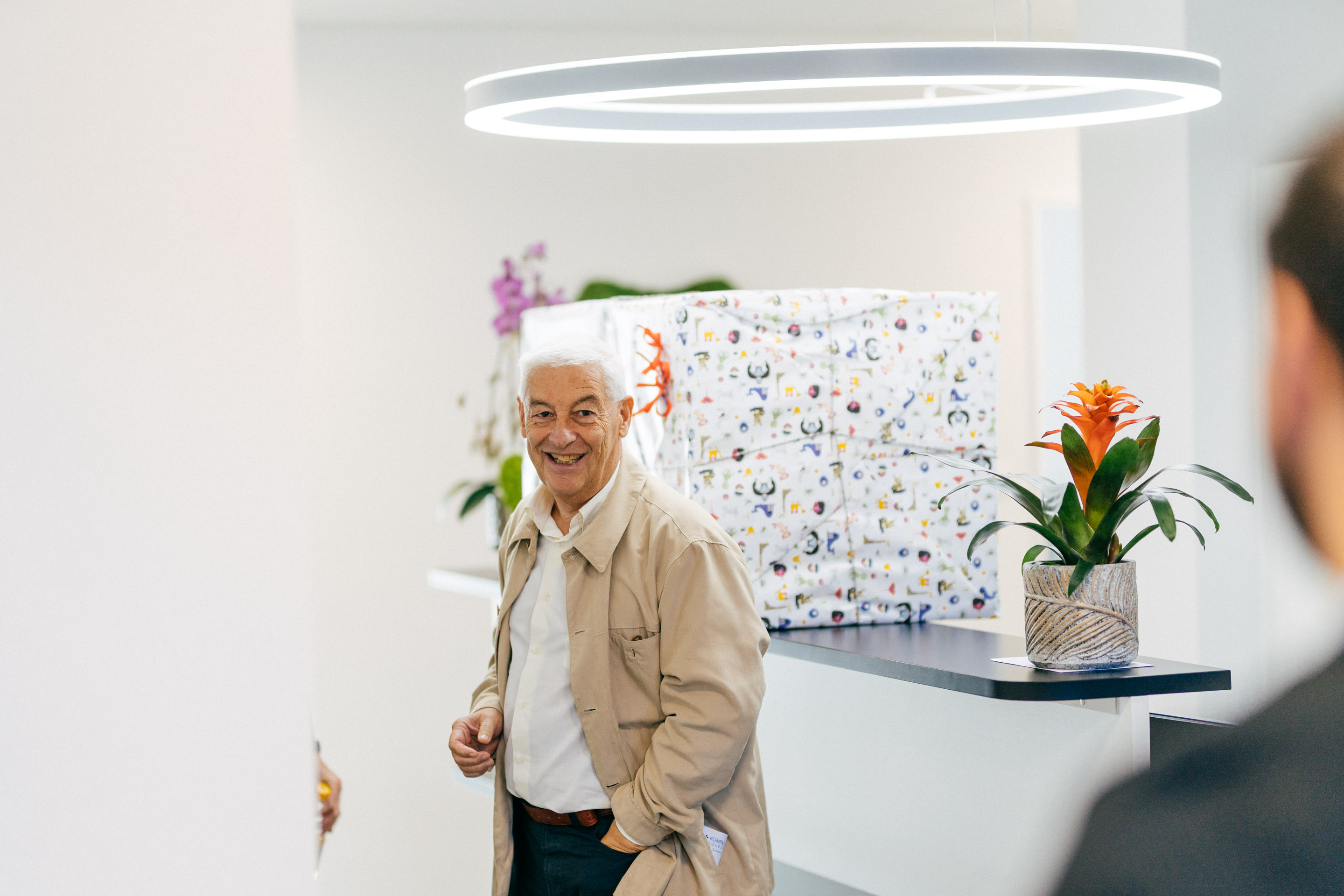 Eröffnung Zahnarztpraxis Schumacher in Malters — Frame 81