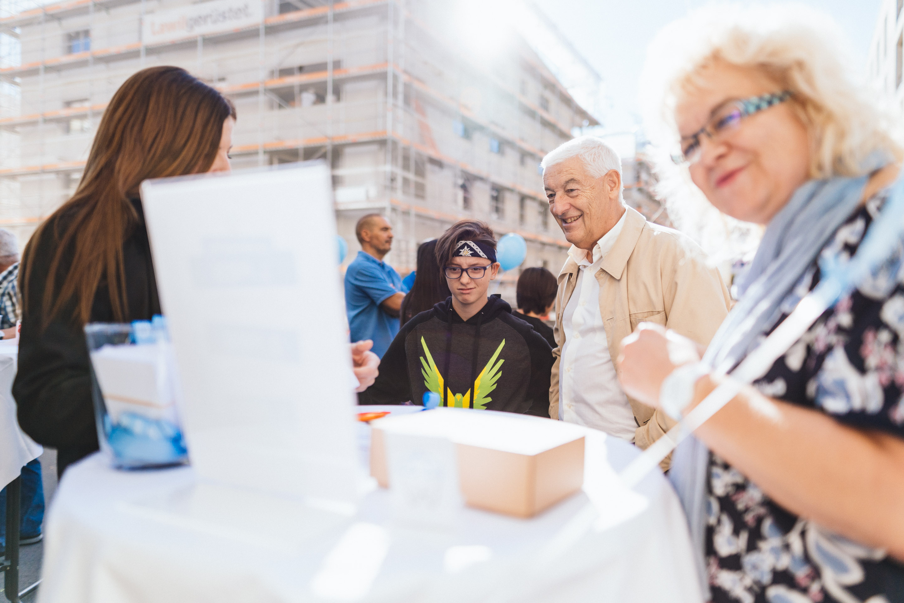 Eröffnung Zahnarztpraxis Schumacher in Malters — Frame 77