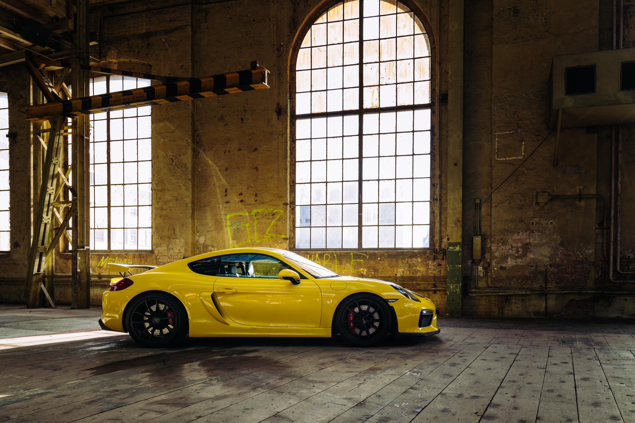 Porsche 981 GT4 — Frame 5