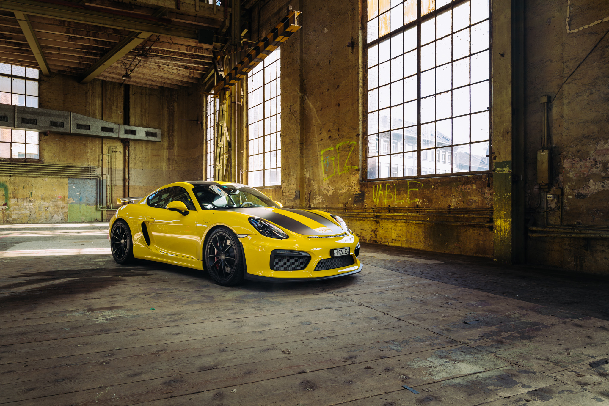 Porsche 981 GT4 — Frame 4