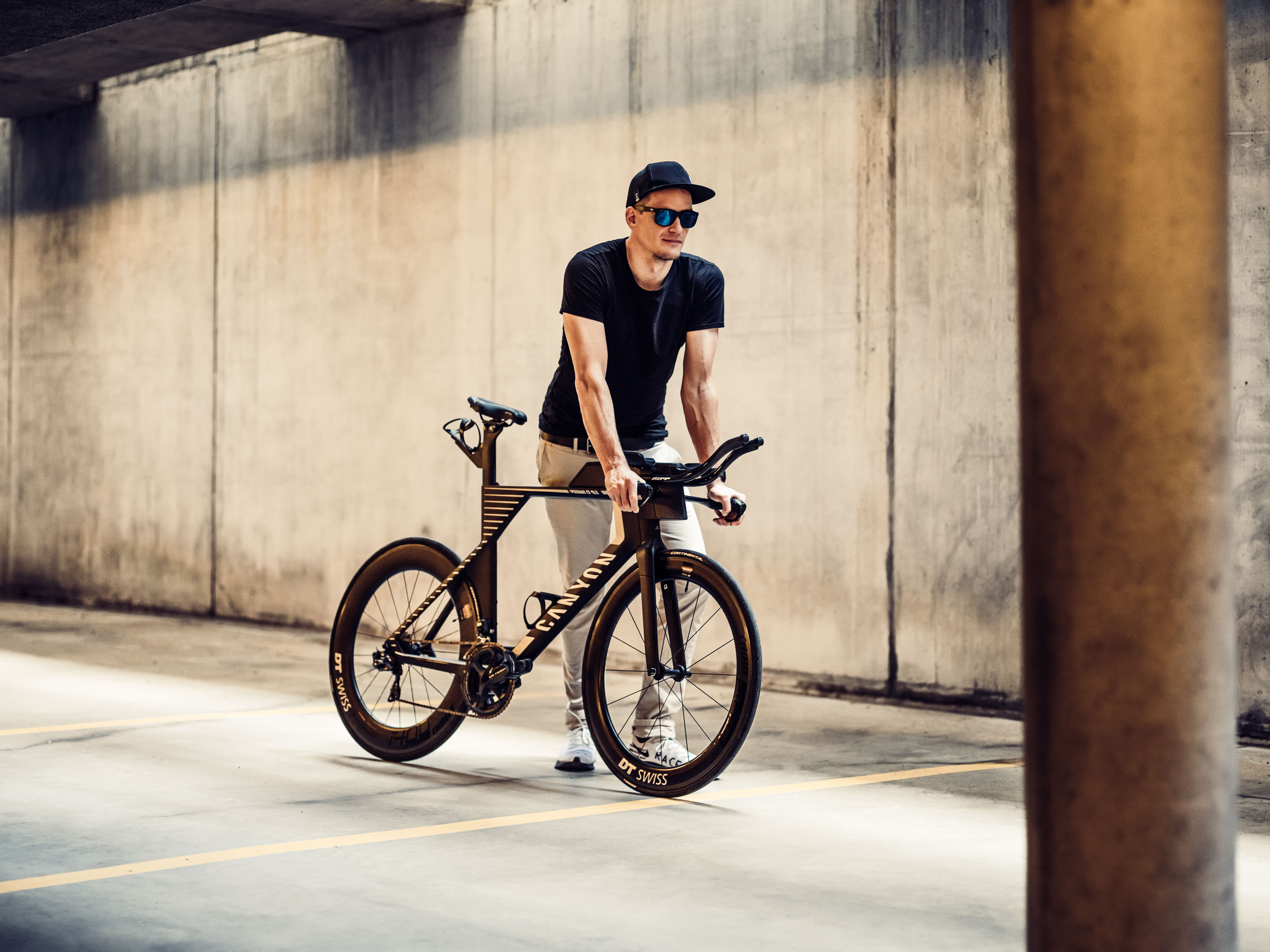 Patrick Lehmann Lifestyle - Shoot by Erik Bont — Frame 14