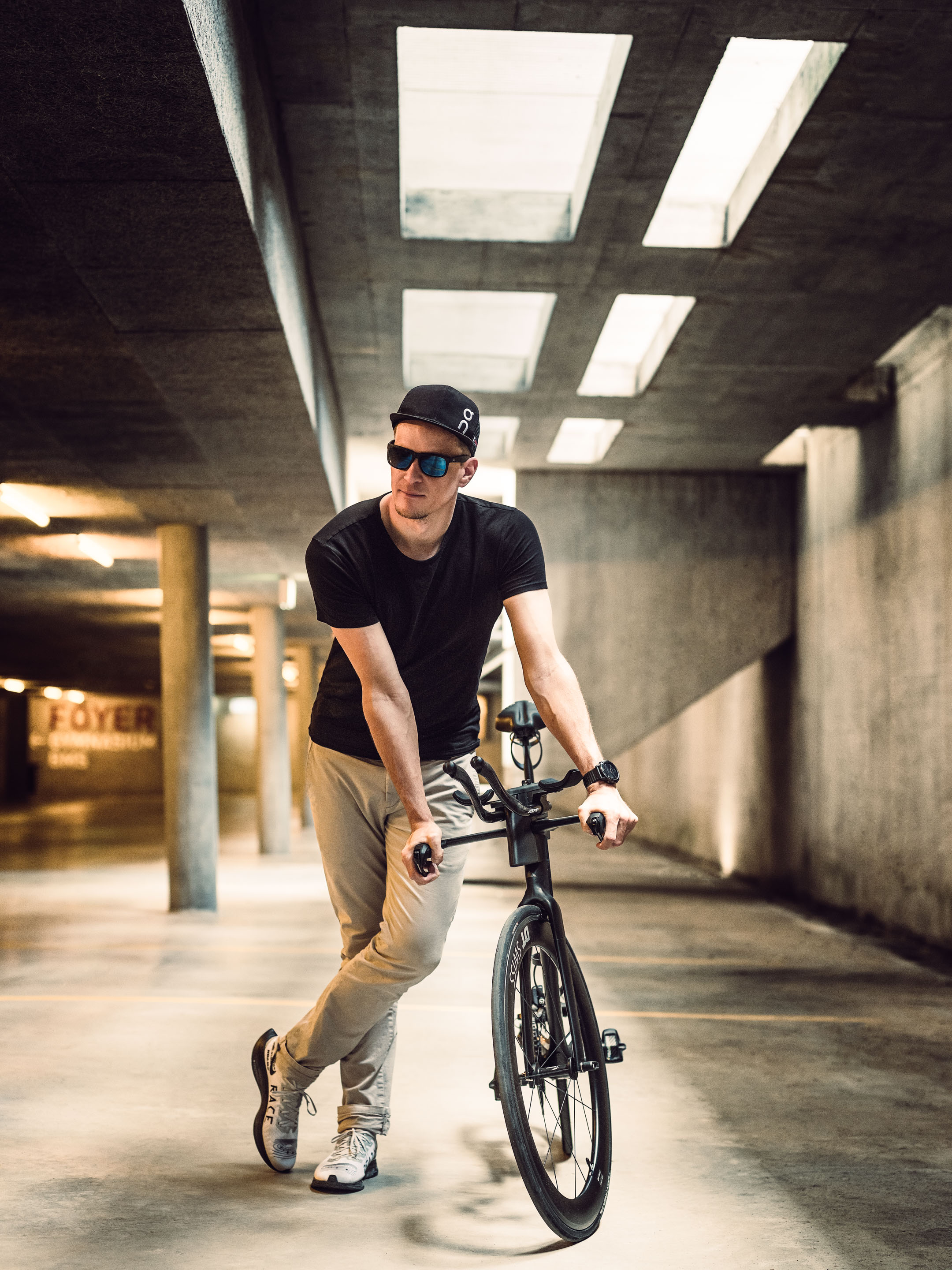 Patrick Lehmann Lifestyle - Shoot by Erik Bont — Frame 17