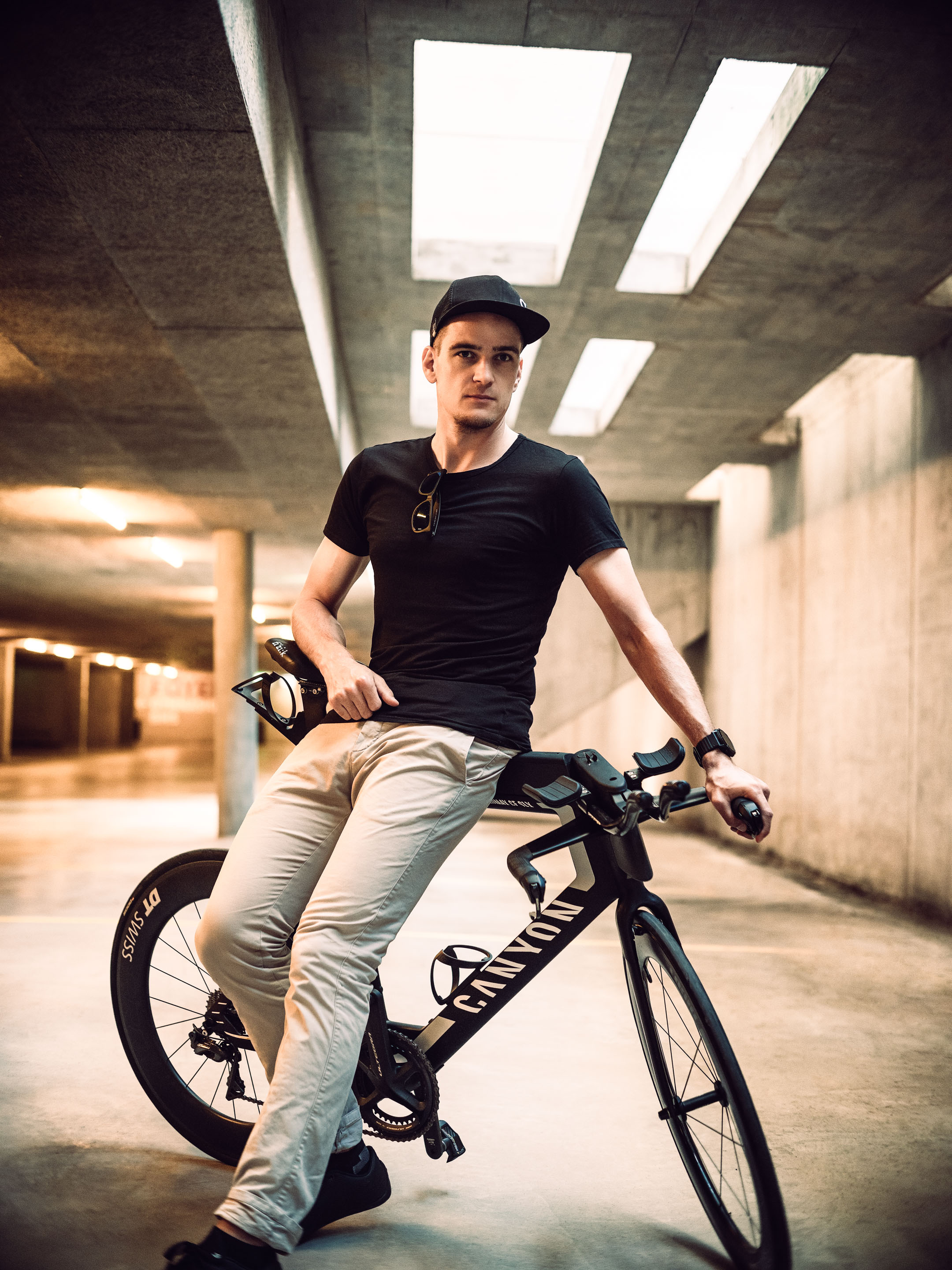 Patrick Lehmann Lifestyle - Shoot by Erik Bont — Frame 18