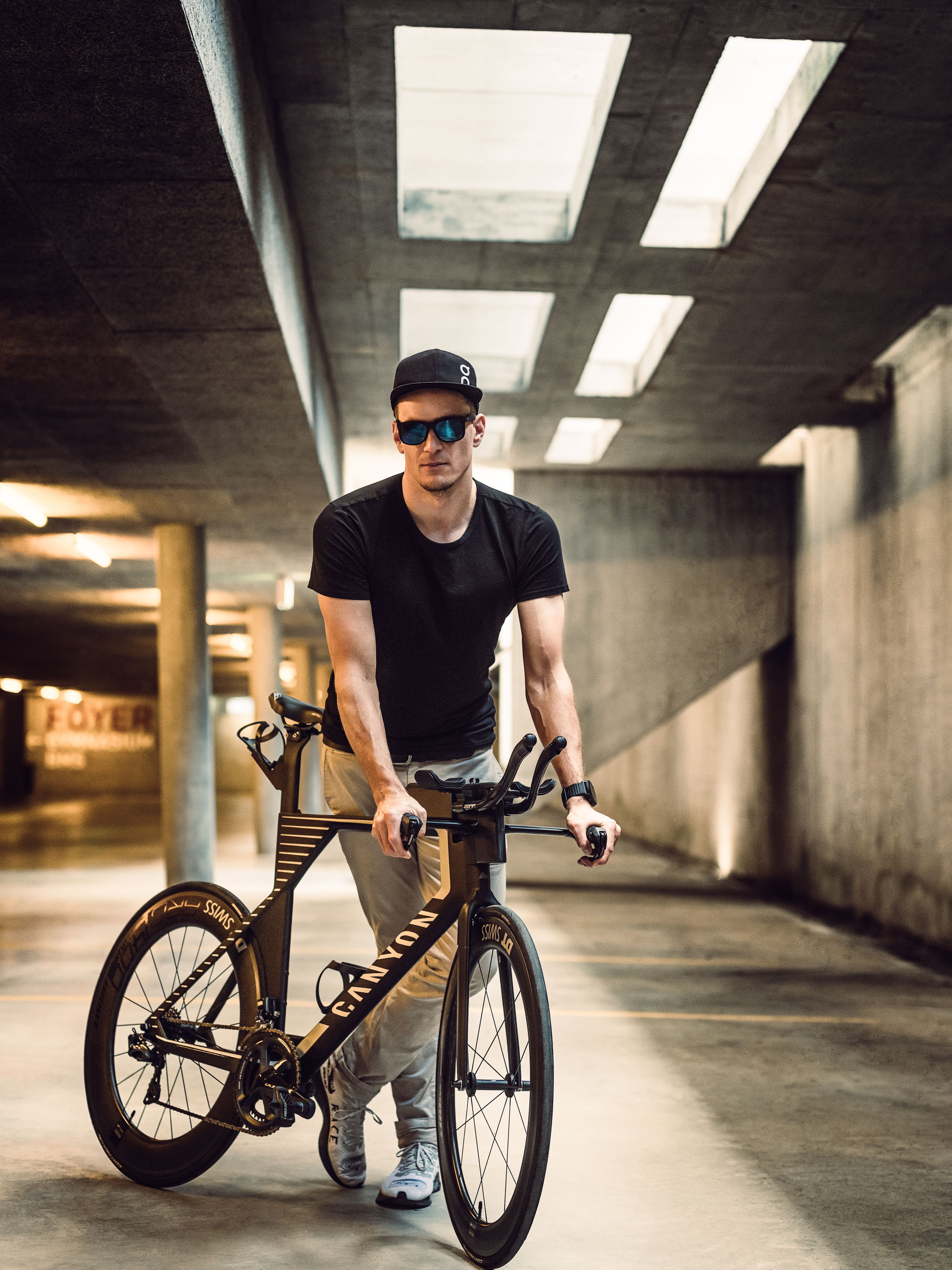 Patrick Lehmann Lifestyle - Shoot by Erik Bont — Frame 16